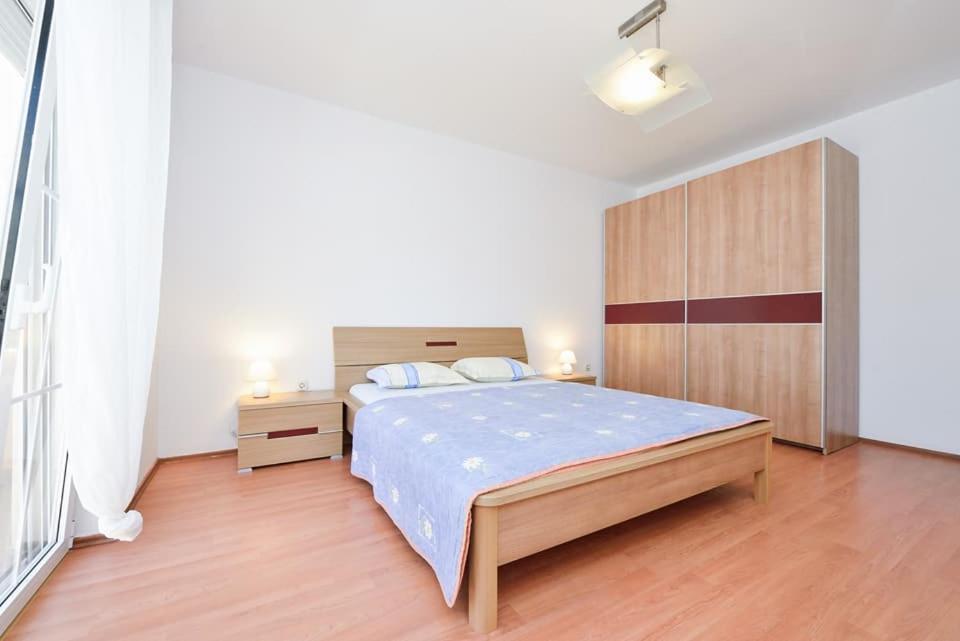 Sreca Apartment Near Beach With Bbq Bibinje Exterior photo